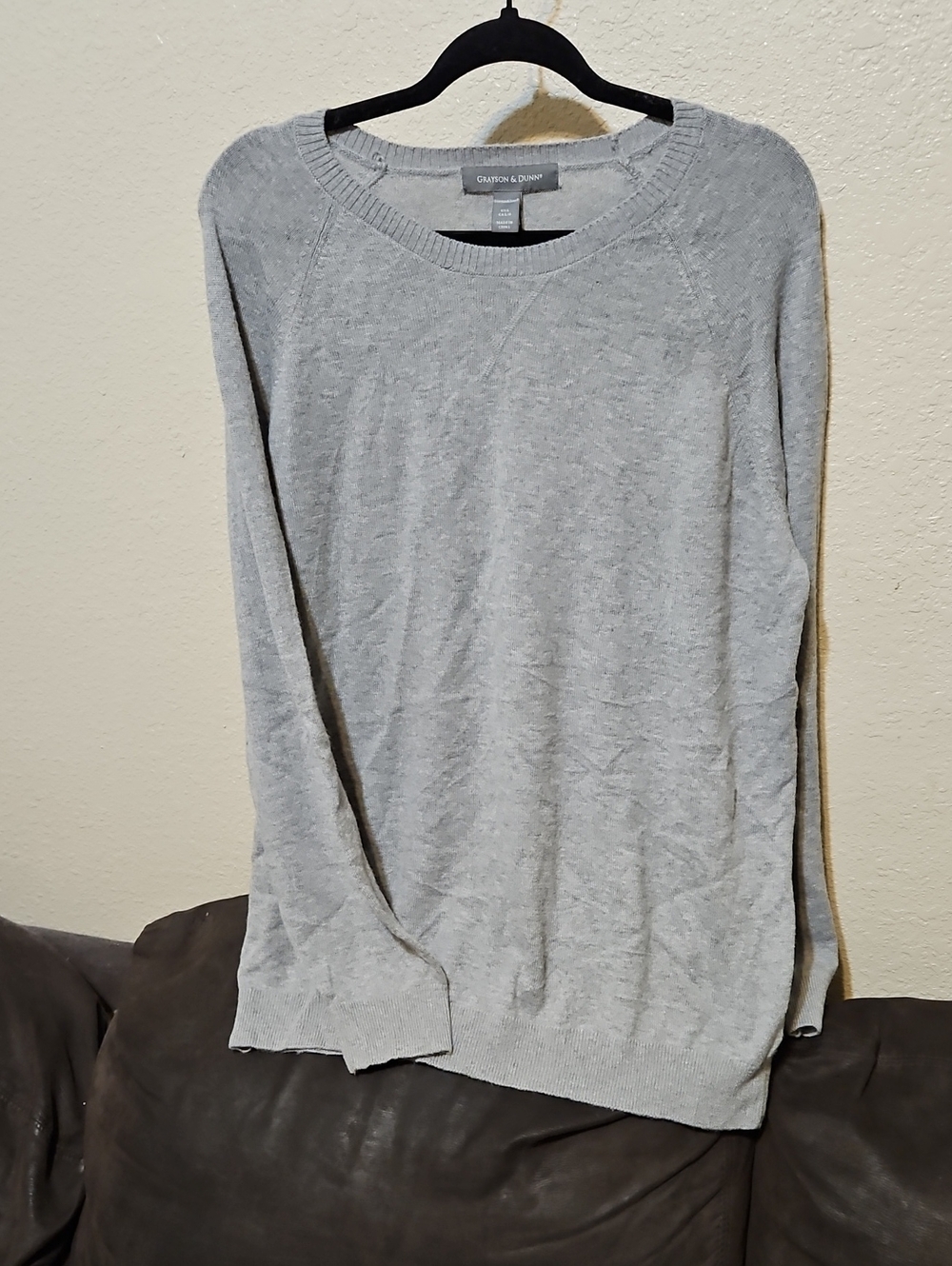 Grayson & Dunn Light Gray Cashmere Blend Crewneck Sweater - Women